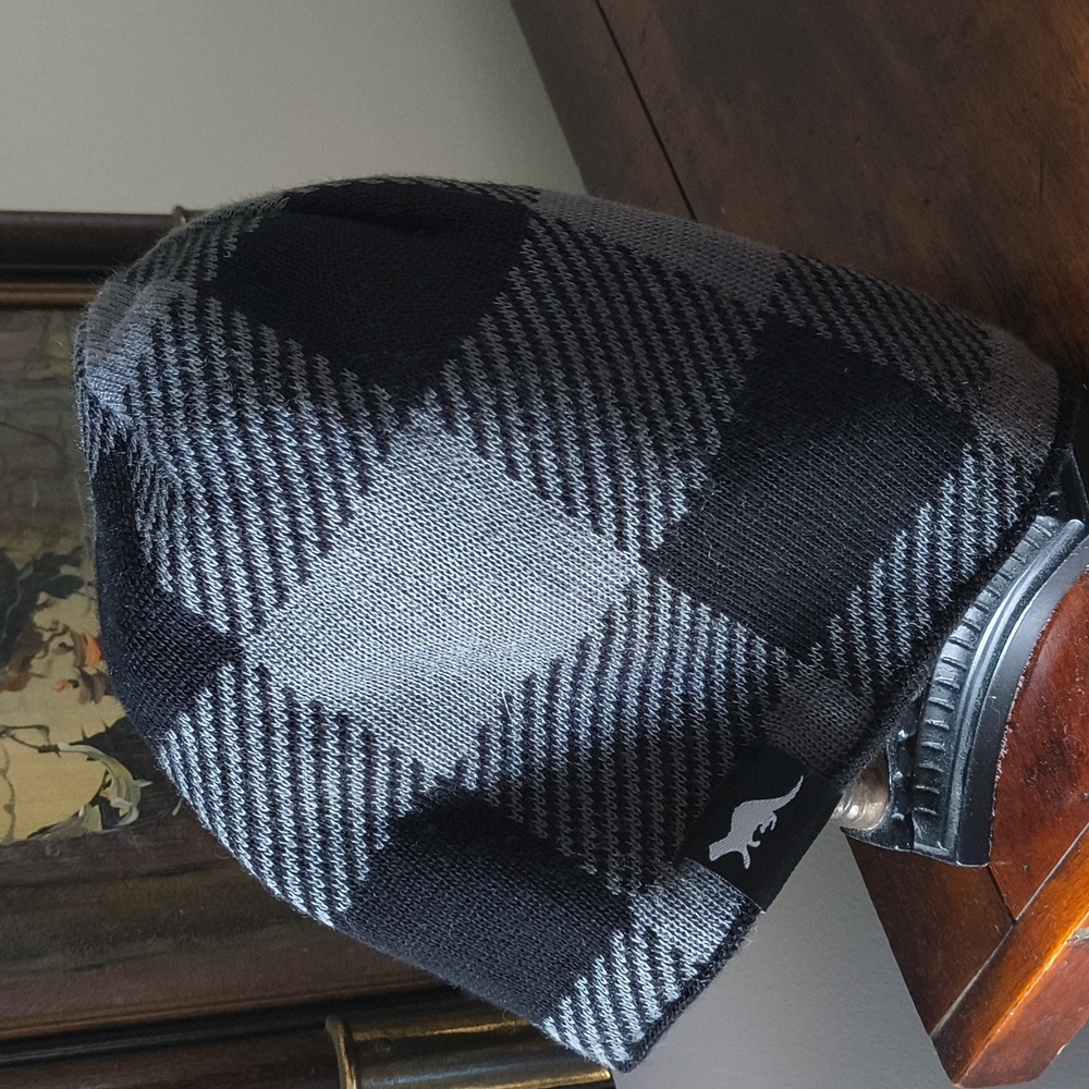 Otter Black and Gray Checkered Beanie